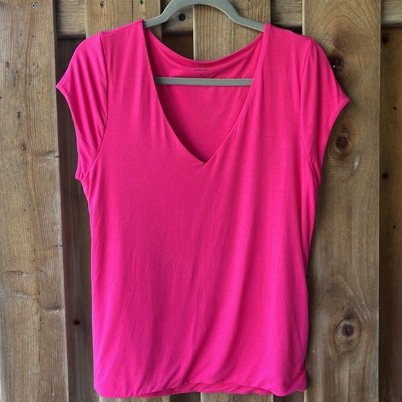 J.CREW FORMKNIT V-NECK CAP-SLEEVE SHIRT - Picture 2 of 8